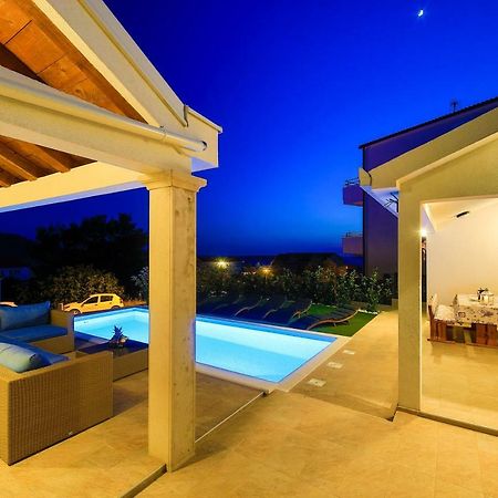 Villa Eni Primosten Exterior photo